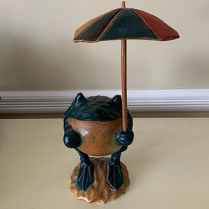 Vintage Whimsical Wood Carved & Painted Raintree Frog Holding Umbrella Thailand